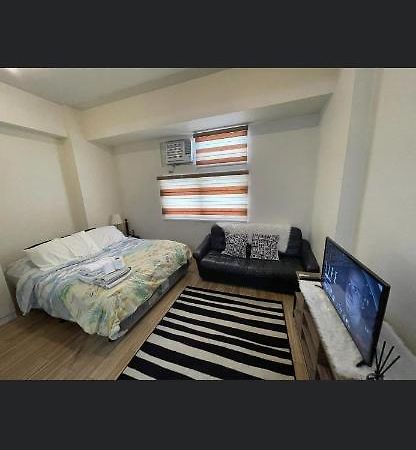 Khentdrick'S Place At Holland Park Southwoods Binan Buitenkant foto