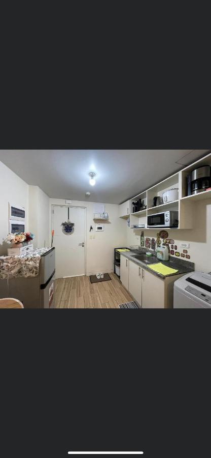 Khentdrick'S Place At Holland Park Southwoods Binan Buitenkant foto